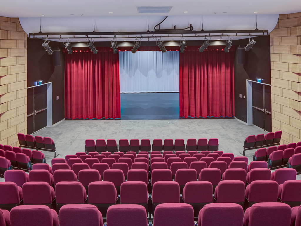 Customised Theatre Curtain Track Systems for Performances | ITE | Australia